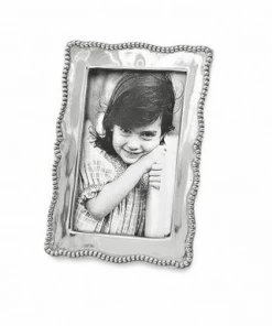 Beatriz Ball Décor Pearl Denisse 4x6 Frame