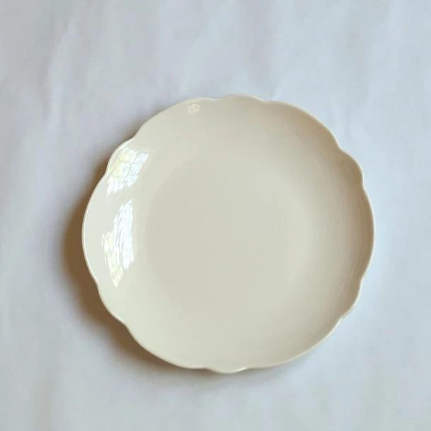 Relish Tabletop Scallop Dinner Plate 2 Relish Tabletop Scallop Dinner Plate