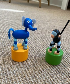 Daniel Richards Push Puppet: Safari Animal Baby And Kids